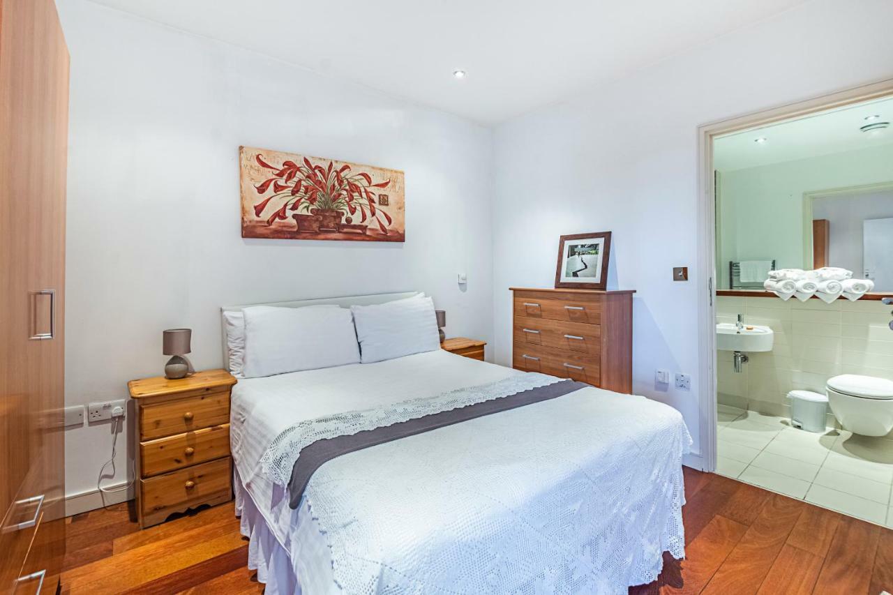 Splendid 3 Bedroom Apartment In Angel/Kings Cross London Kültér fotó